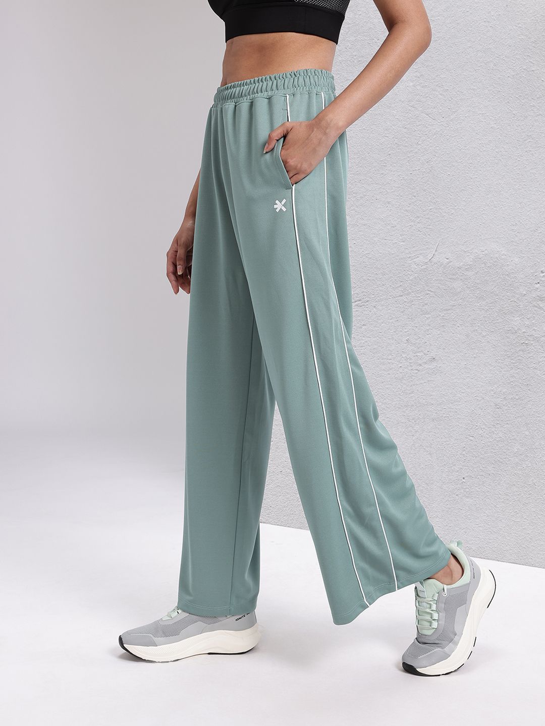 HRX by Hrithik Roshan Women Rapid Dry Retro Running Track Pants