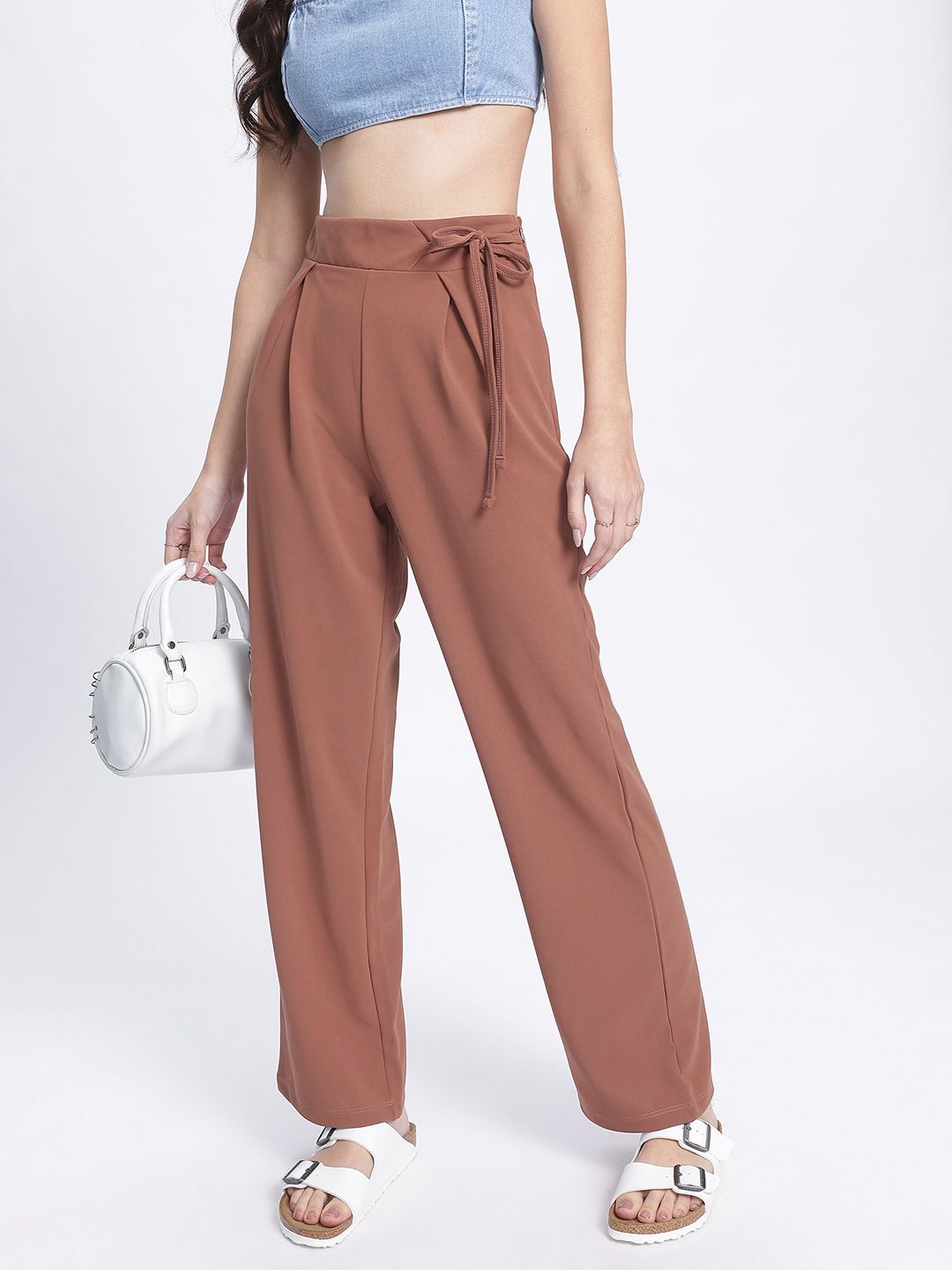 DressBerry Women Elegant Essence Pleated Trouser
