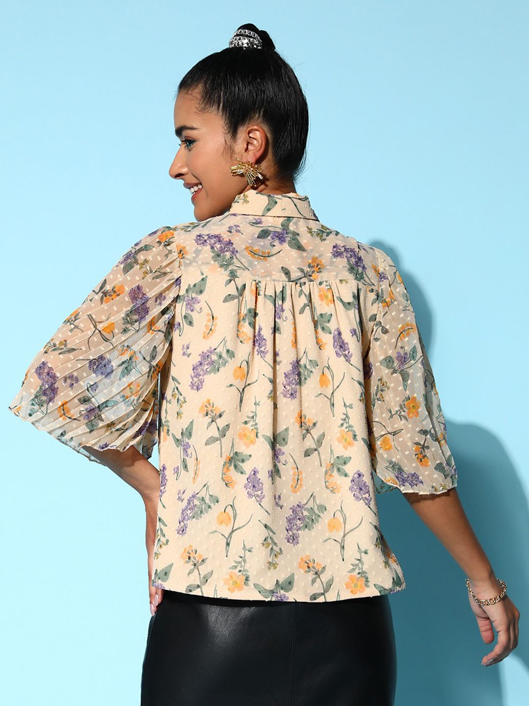 Berrylush Beige & Green Print Tie-Up Neck Georgette Top