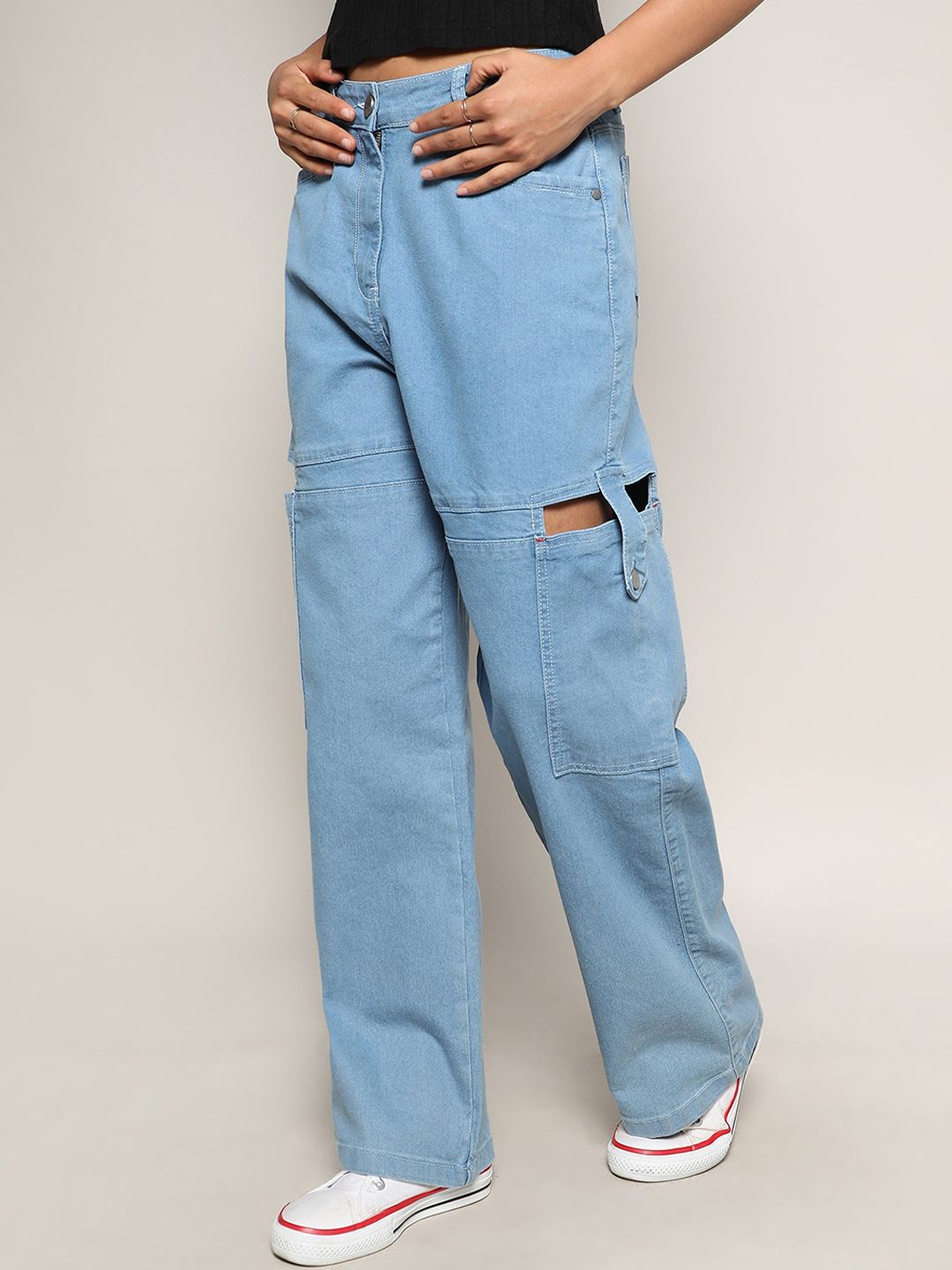 Campus Sutra Women Smart Mid-Rise Clean Look Light Fade Cotton Jeans