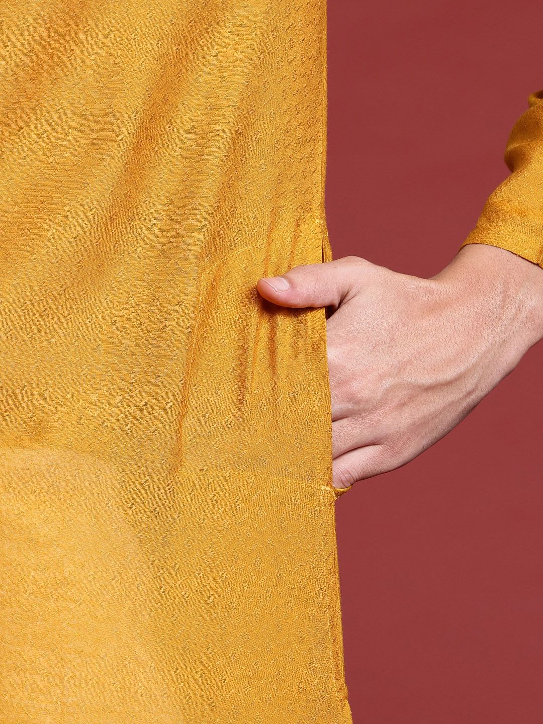 Anouk Chevron Woven Design Kurta