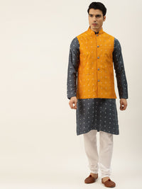 SOJANYA Kurta Motif Etnik Arang Kelabu & Off-Whtie Lelaki dengan Jaket Churidar & Nehru
