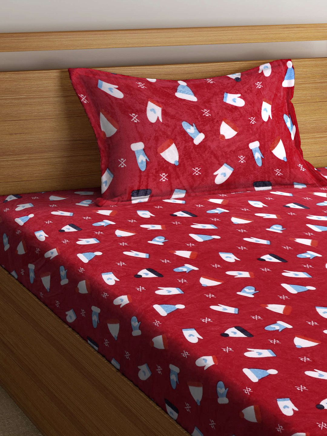 KLOTTHE Red Printed 300 TC Woolen Single Bedsheet With 1 Pillow Cover
