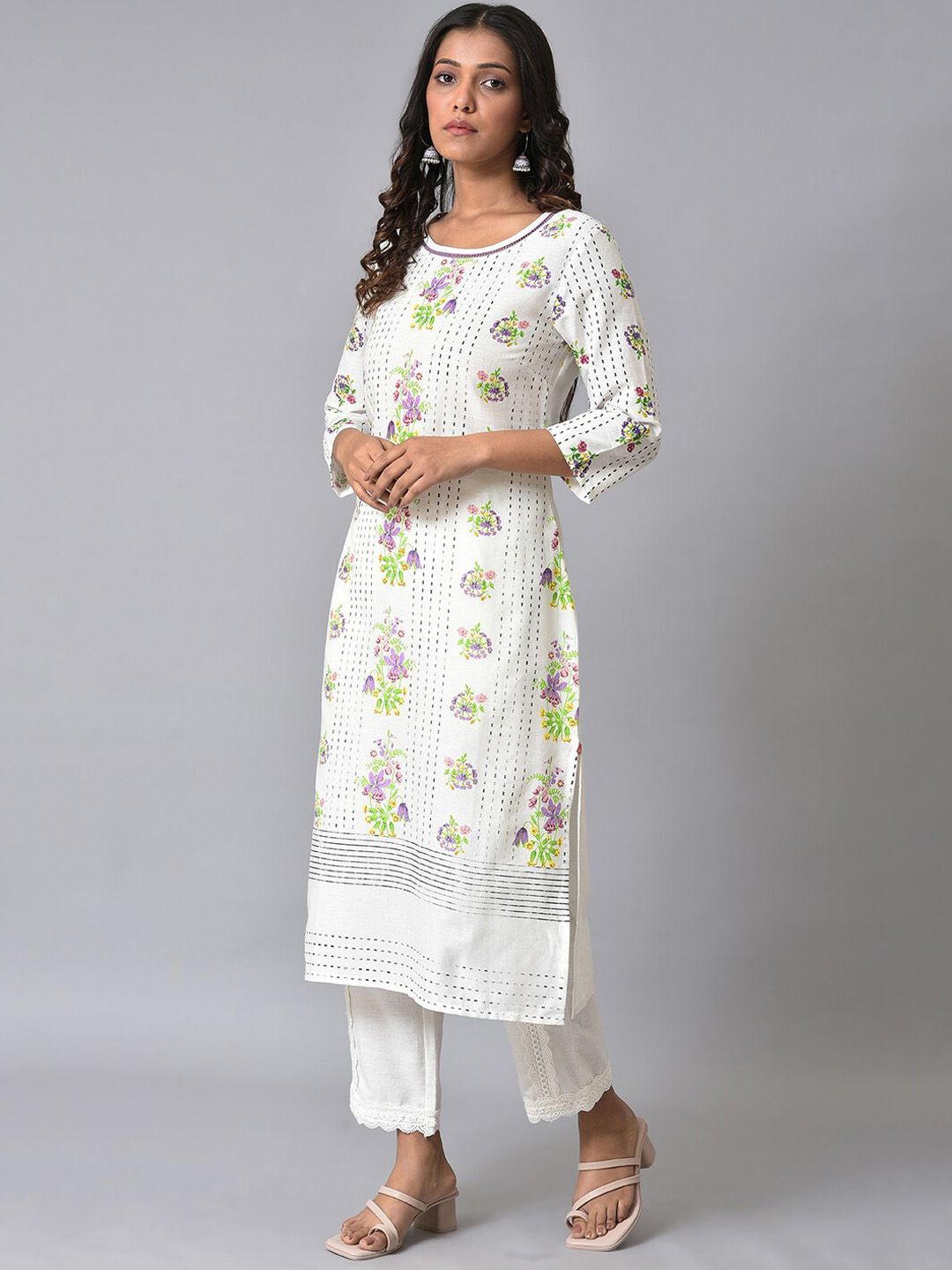 W Floral Printed Straight Kurta with Trousers