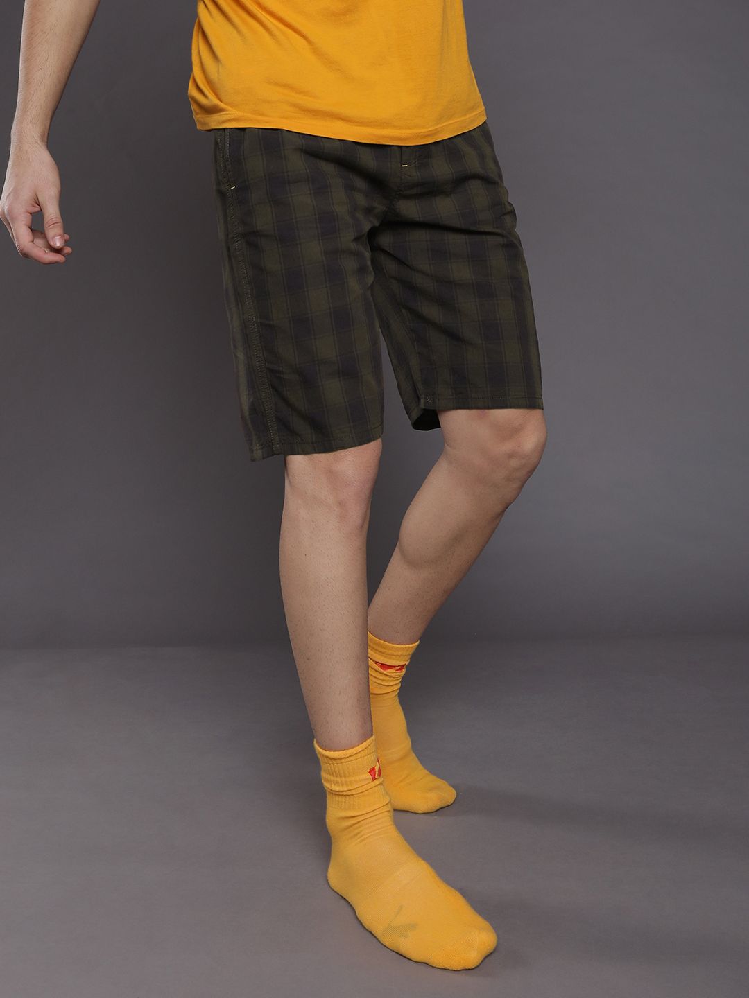 The Indian Garage Co Men Olive Green Checked Lounge Shorts
