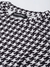 SASSAFRAS Black & White Geometric Print Crop Top
