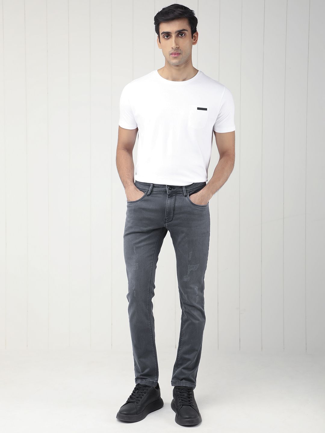 RARE RABBIT Men Velles Slim Fit Cotton Jeans