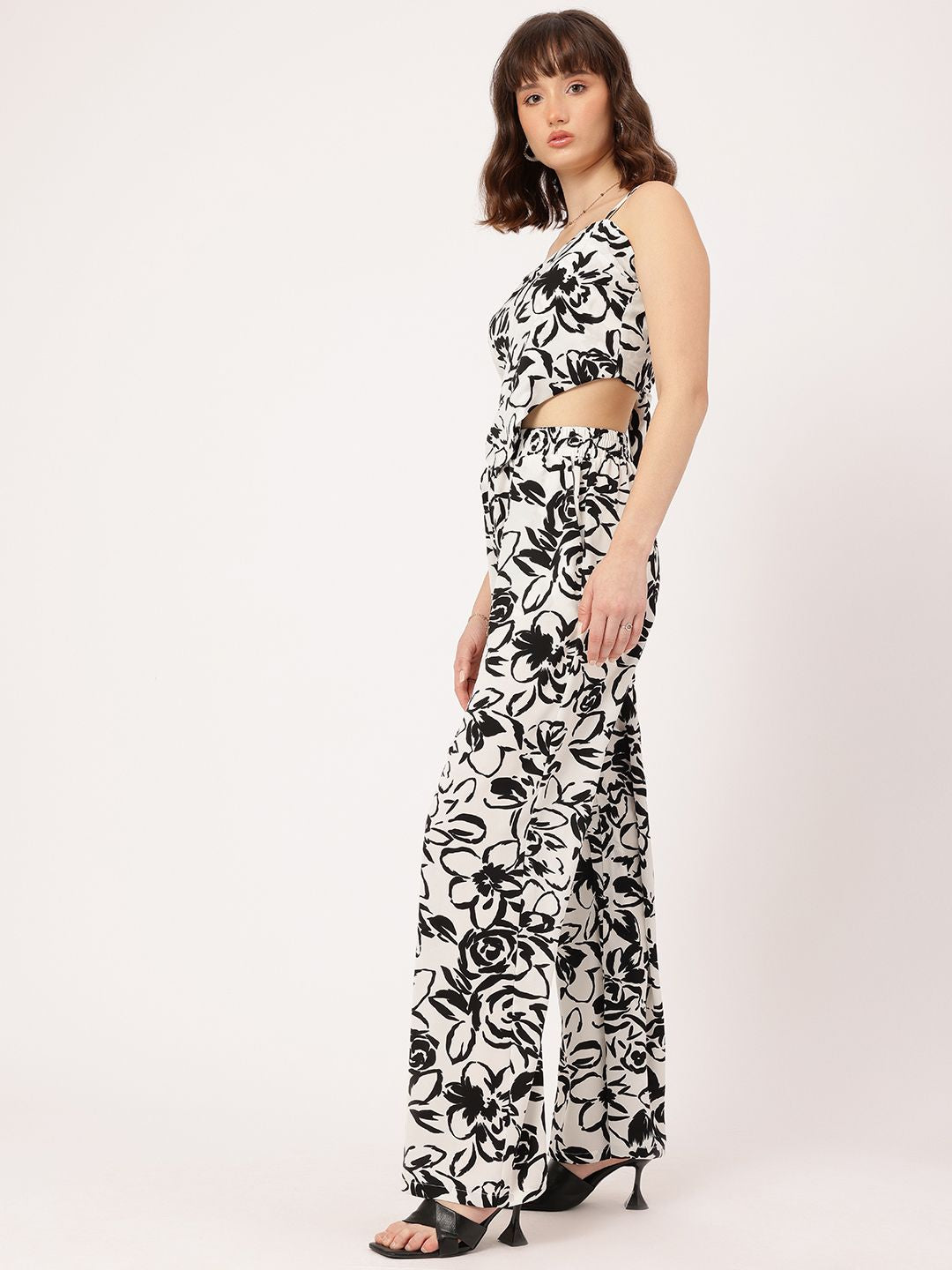 DressBerry Wanderlust Wear Monochrome Floral Print Tie-Up Back Top Co-Ords