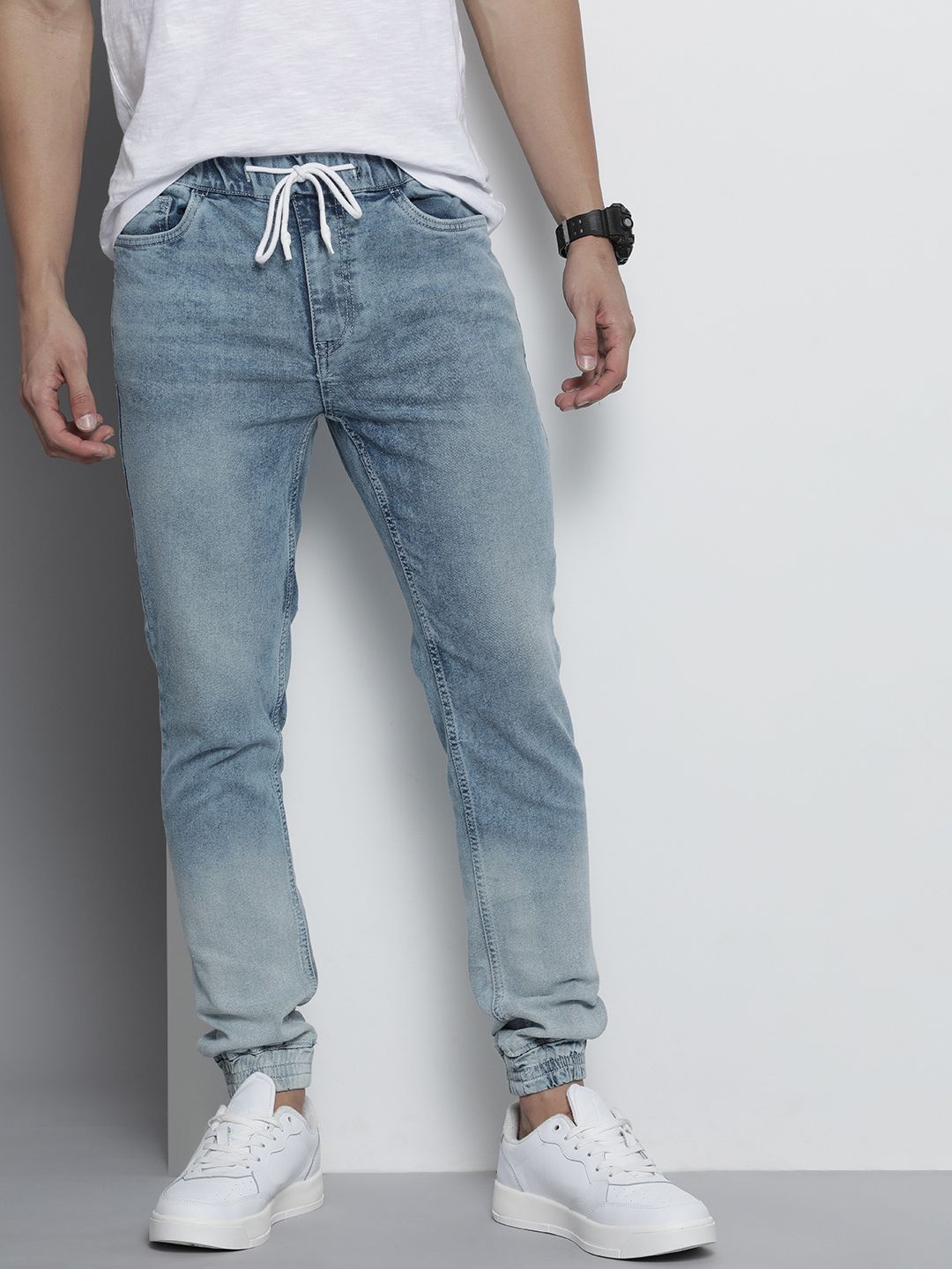 The Indian Garage Co Men Jogger Mid-Rise Heavy Fade Stretchable Jeans