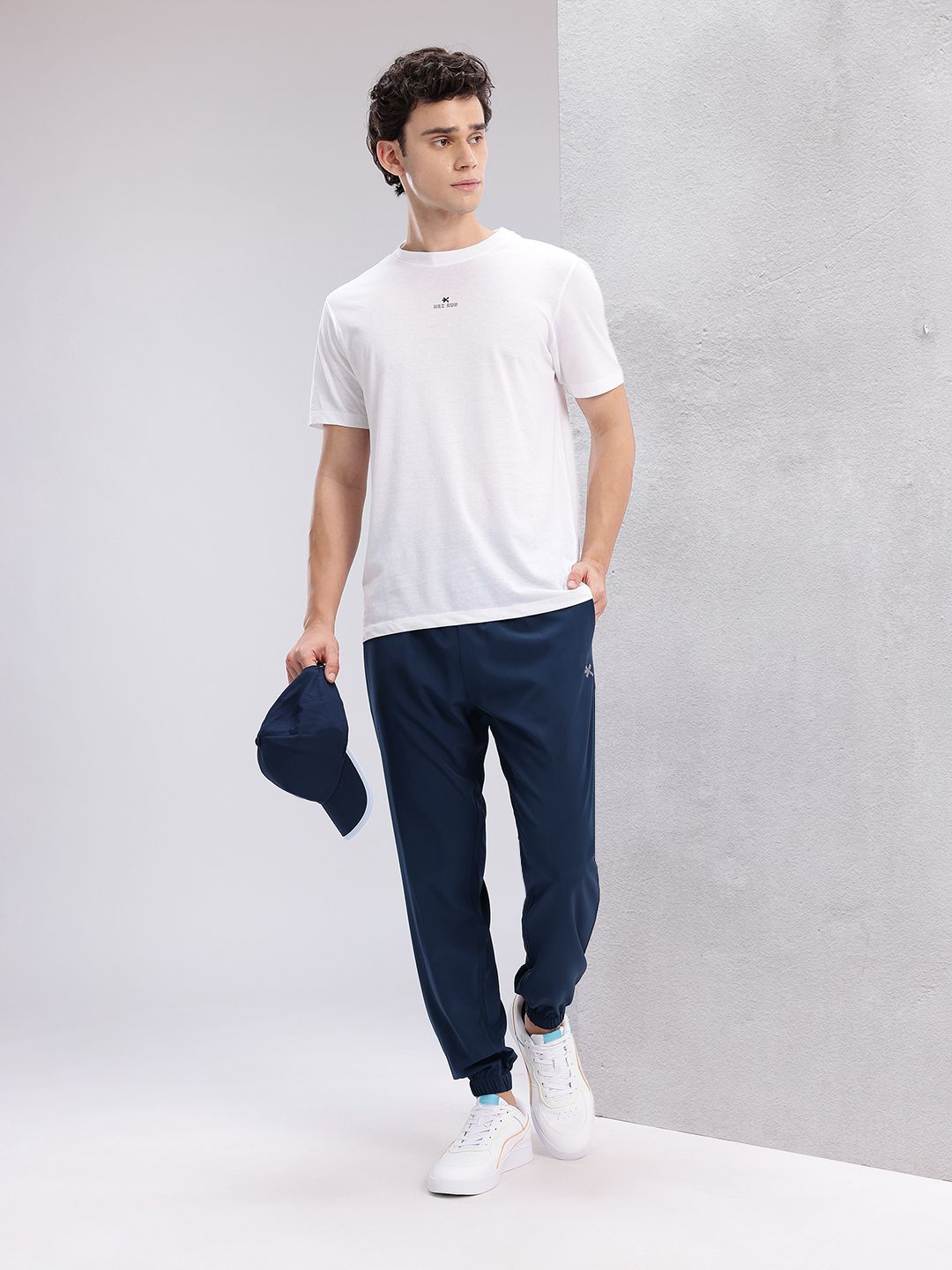 HRX by Hrithik Roshan Men Mid-Rise Regular Fit Rapid-Dry Running Joggers