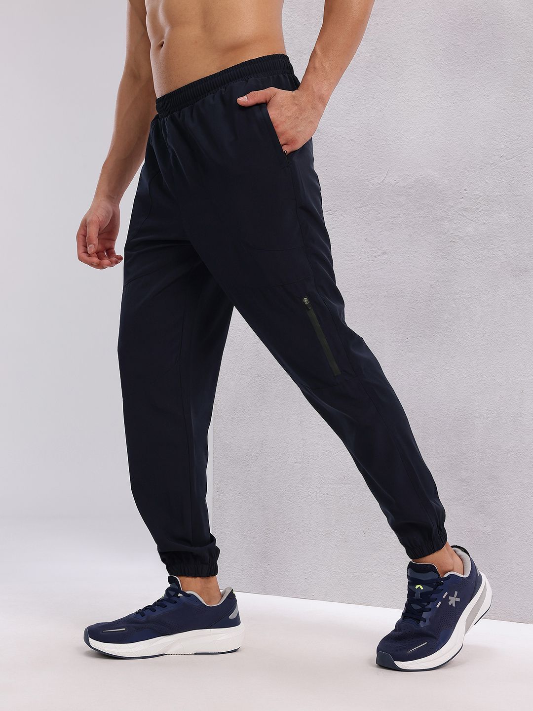 HRX by Hrithik Roshan Men Zip Detail Training Joggers