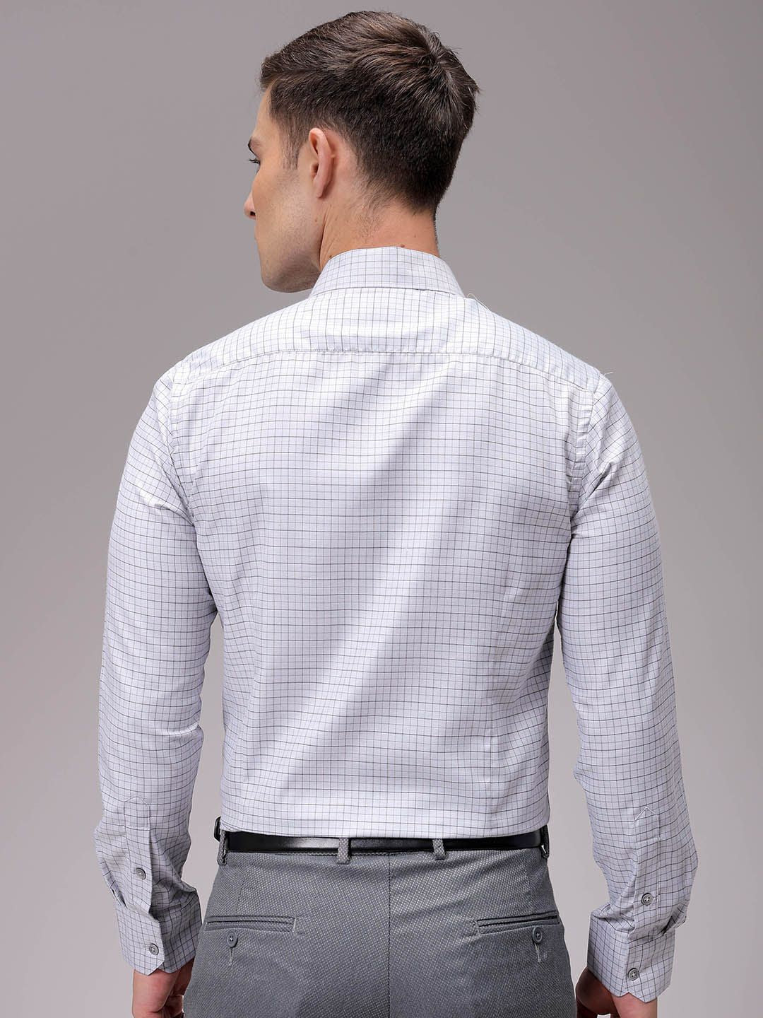 The Indian Garage Co. X Luxe Men Slim Fit Opaque Checked Formal Shirt
