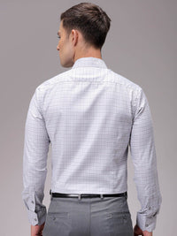 The Indian Garage Co. X Luxe Men Slim Fit Opaque Checked Formal Shirt