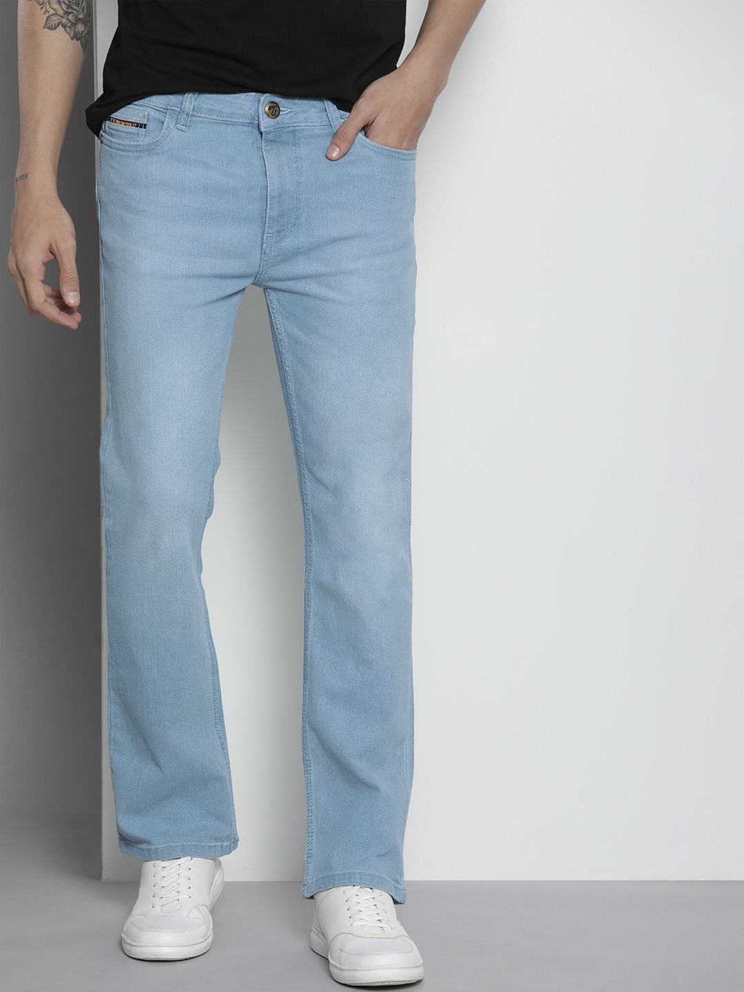 The Indian Garage Co Men Bootcut Stretchable Jeans