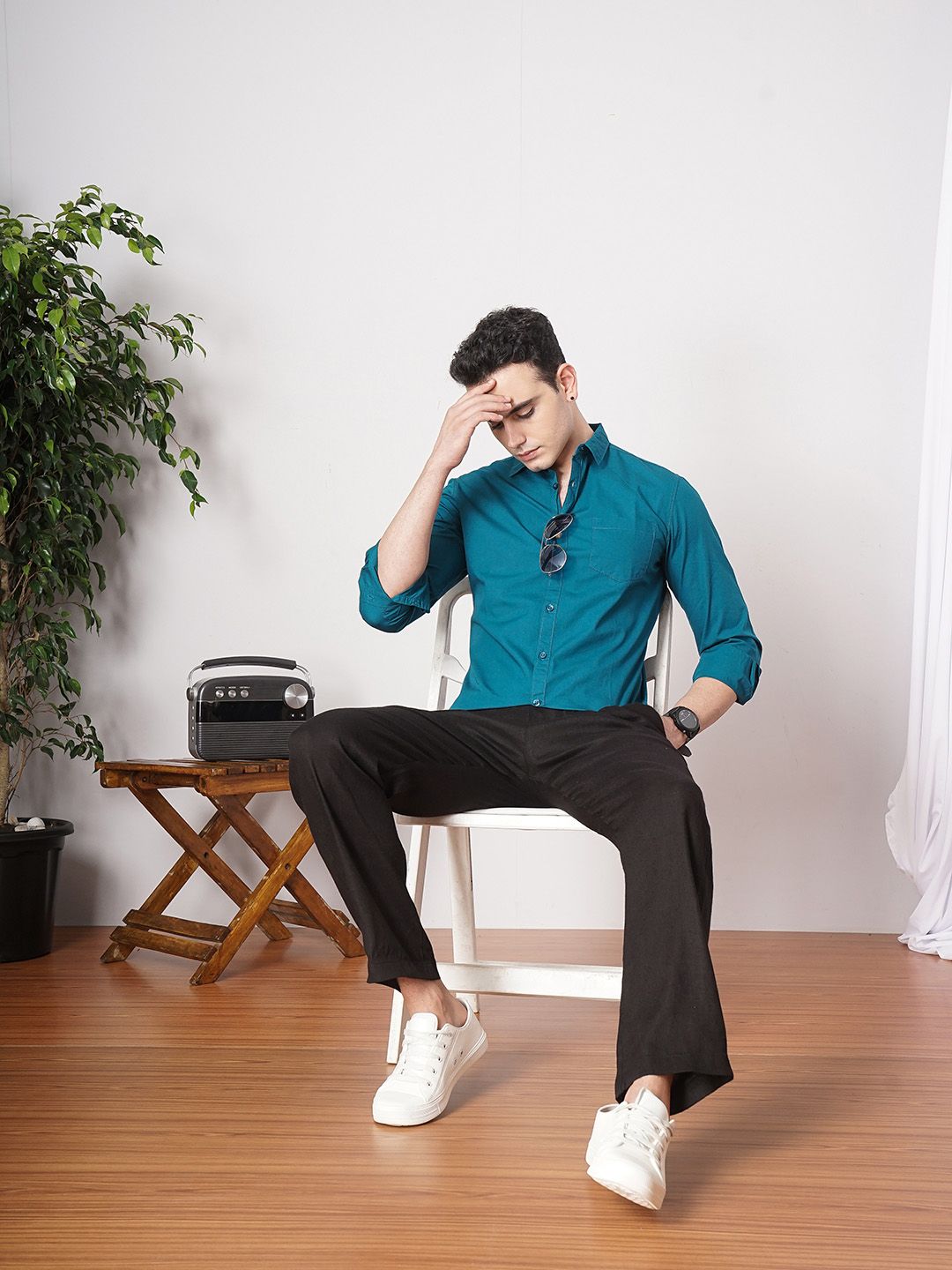 The Indian Garage Co Men Teal Blue Solid Pure Cotton Casual Shirt