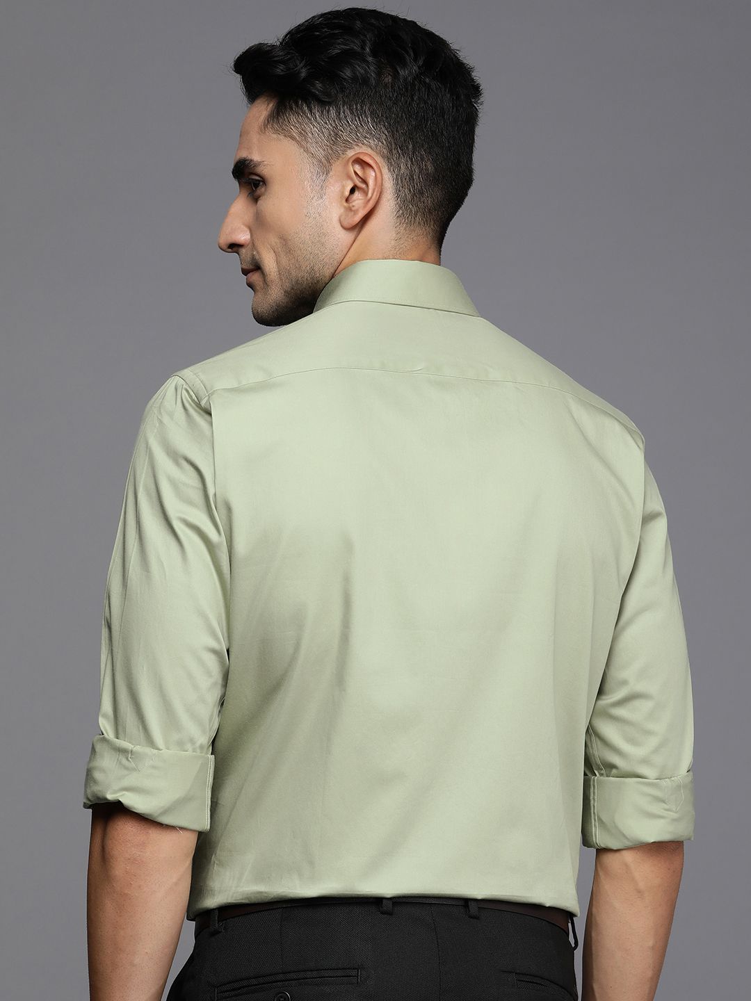Raymond Pure Cotton Slim Fit Solid Formal Shirt