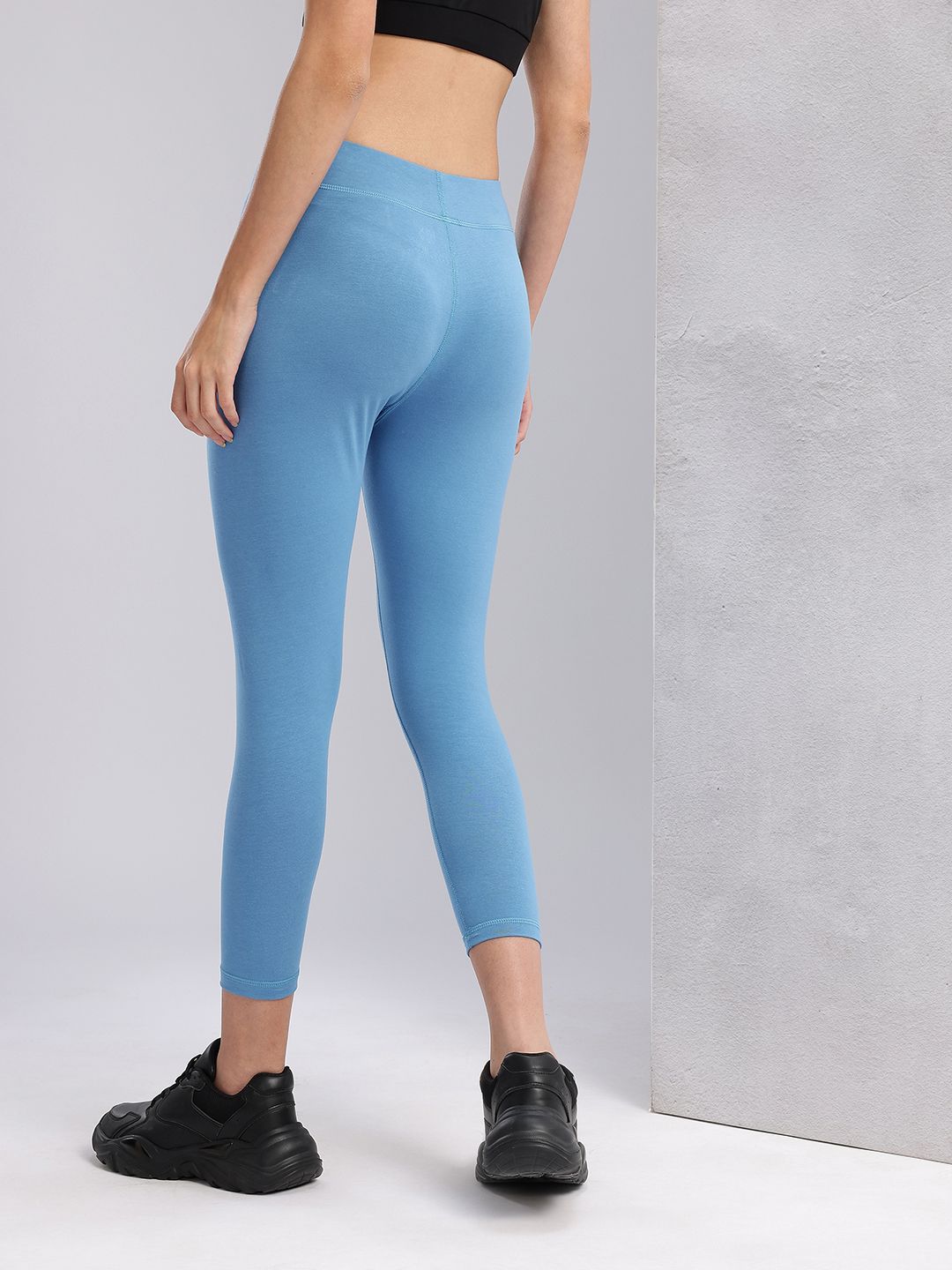 HRX by Hrithik Roshan Women Cropped Lifestyle Tights