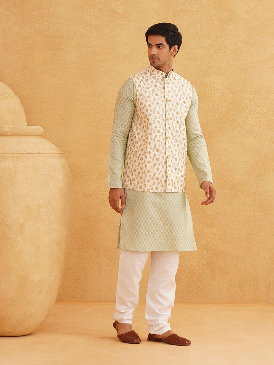 SOJANYA Ethnic Motifs Woven Design Band Collar Kurta With Pyjamas & Nehru Jacket