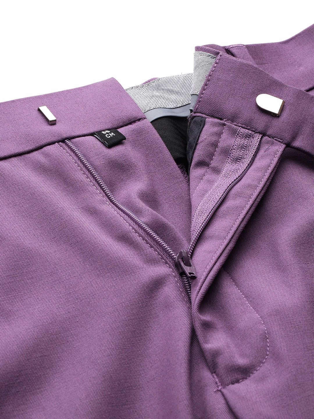 Parti Park Avenue Blazer dengan Seluar