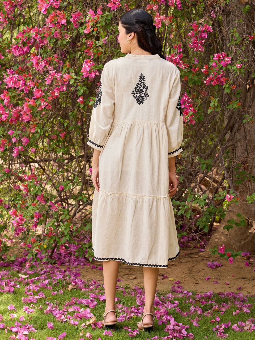 Rumah Wanita Chikankari Pakaian Bersulam Chikankari Kapas Putih
