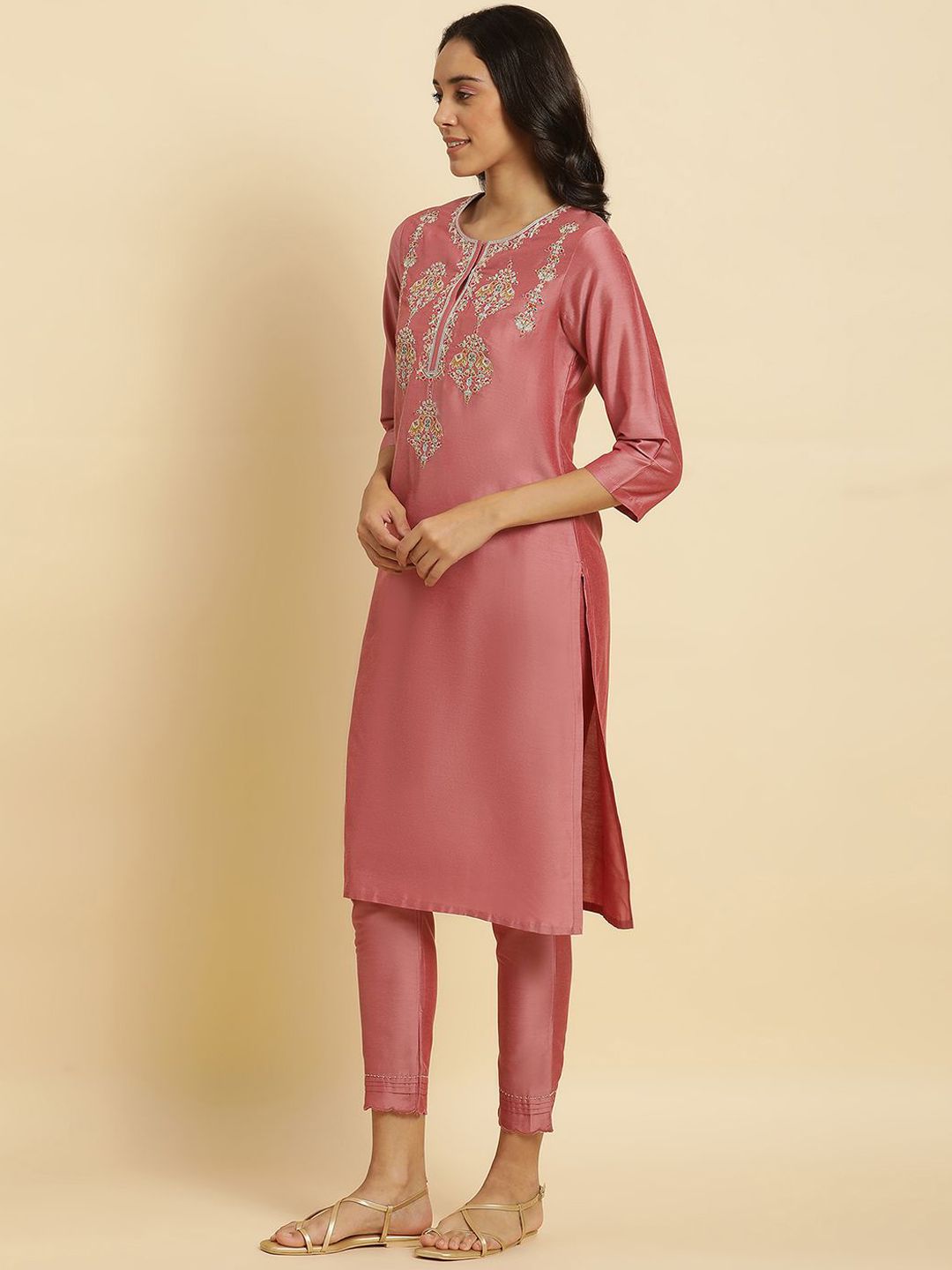 W Pink Ethnic Motifs Embroidered Thread Work Straight Kurta