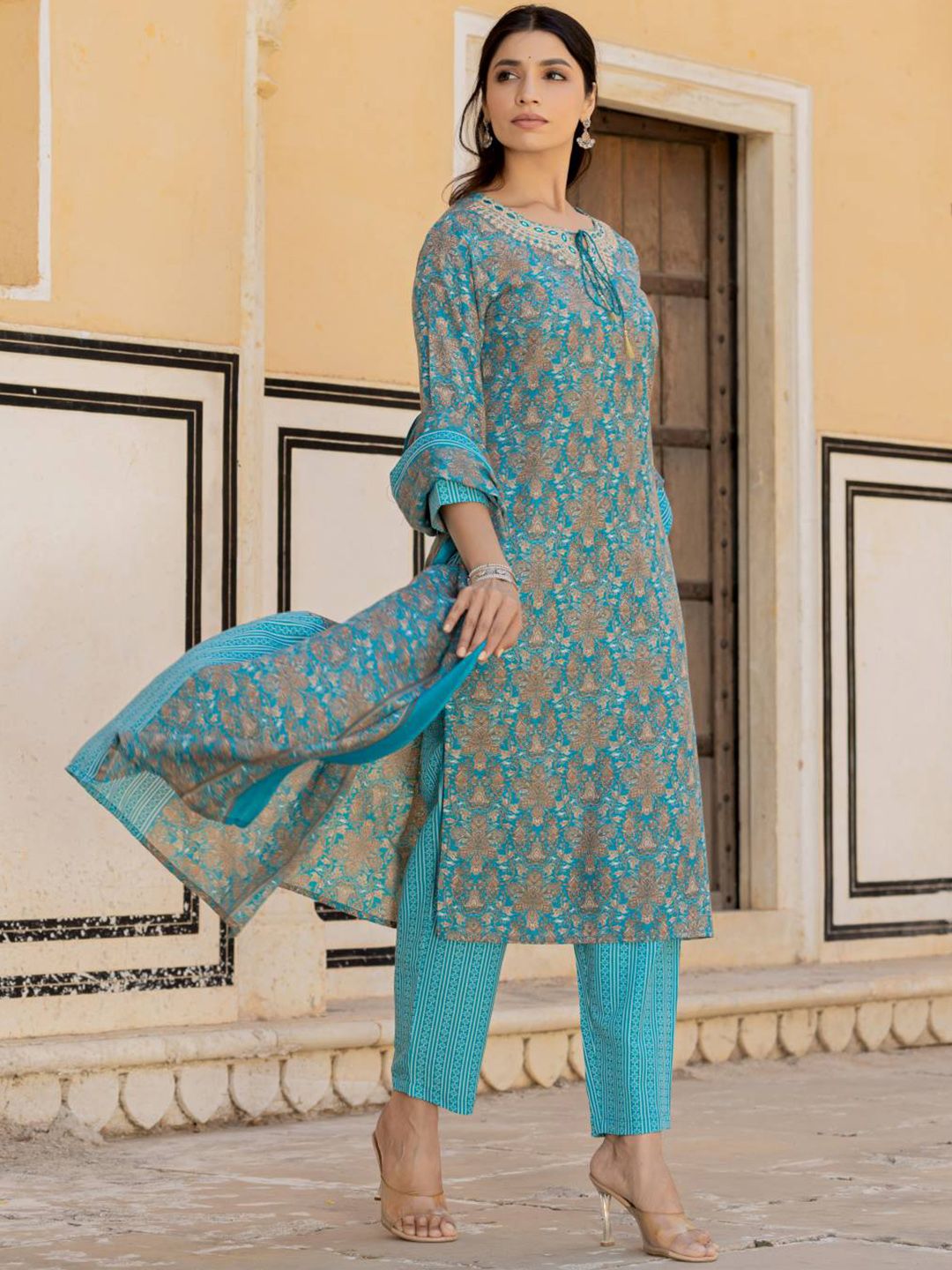 Varanga Ethnic Motifs Printed Regular Mirror Work Kurta with Trousers & With Dupatta