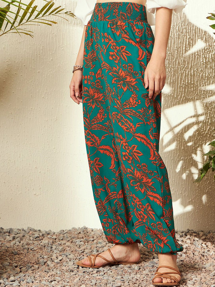 Berrylush Women Floral Printed Relaxed Straight Leg High-Rise Trousers