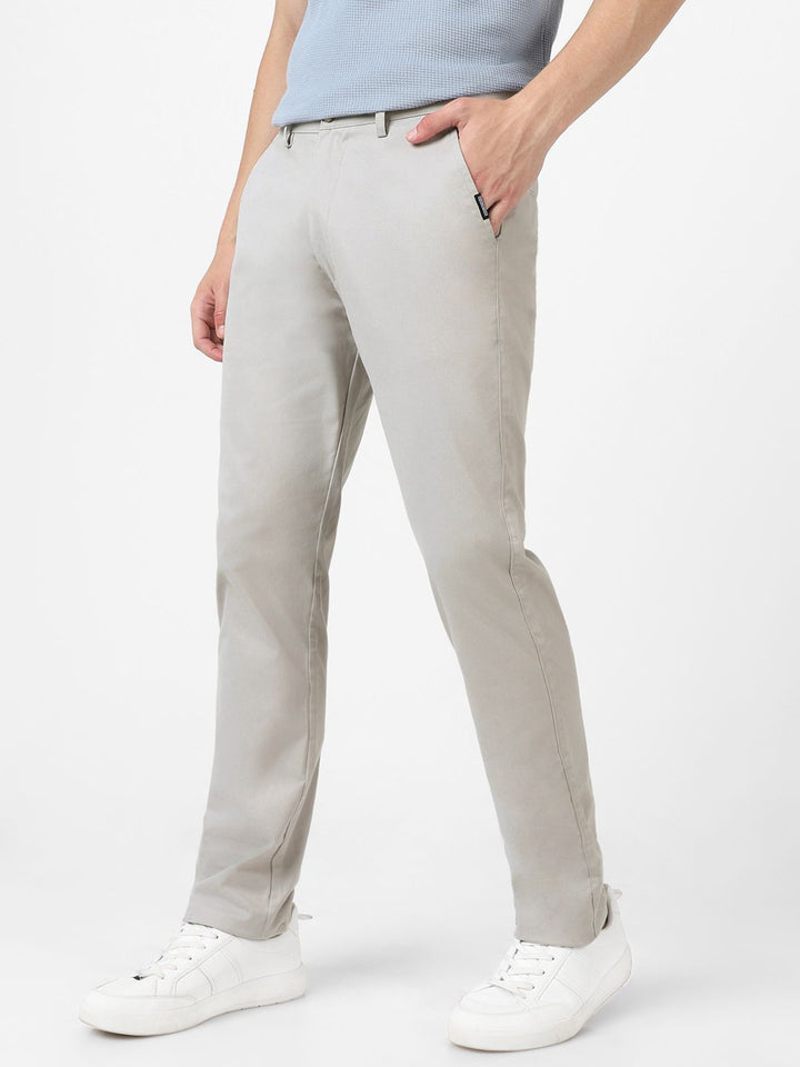 Urbano Fashion Men Grey Slim Fit Solid Chinos