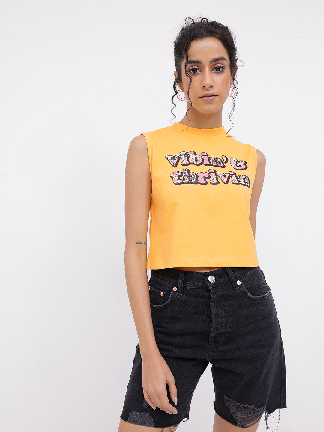 DressBerry Feel Good Thrivin Typo Printed Sleeveless Crop T-shirt