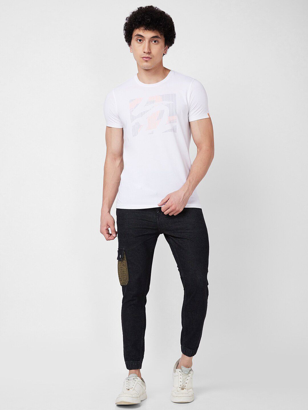 SPYKAR Graphic Printed Round Neck Slim Fit Cotton T-shirt