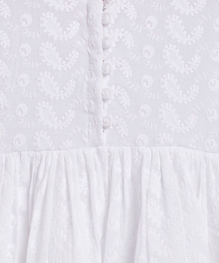 VASTRAMAY Girls Embroidered Round Neck Chikankari Pure Cotton Kurta With Legging