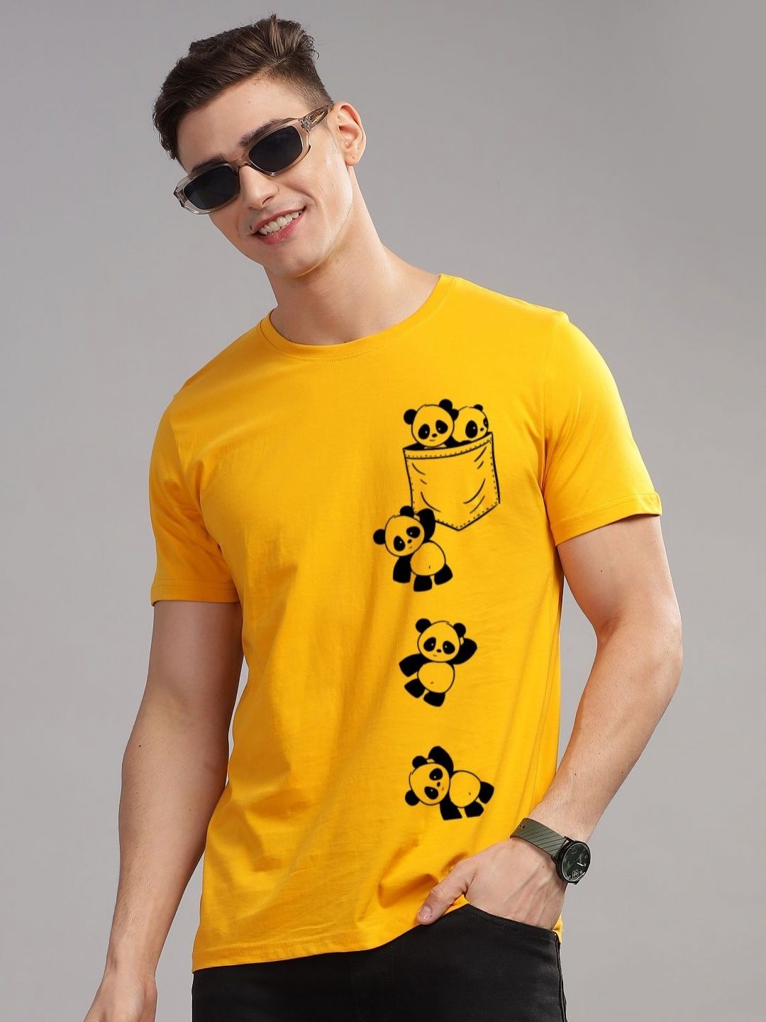 ADRO Men Typography Printed Pockets T-shirt