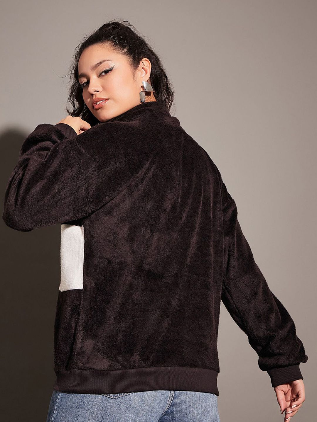 SASSAFRAS Black Colourblocked Mock Collar Sweatshirt