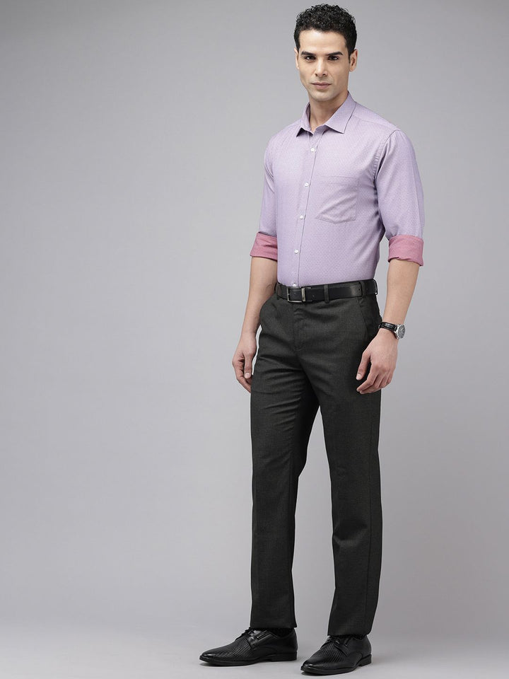 Park Avenue Men Checked Formal Trousers