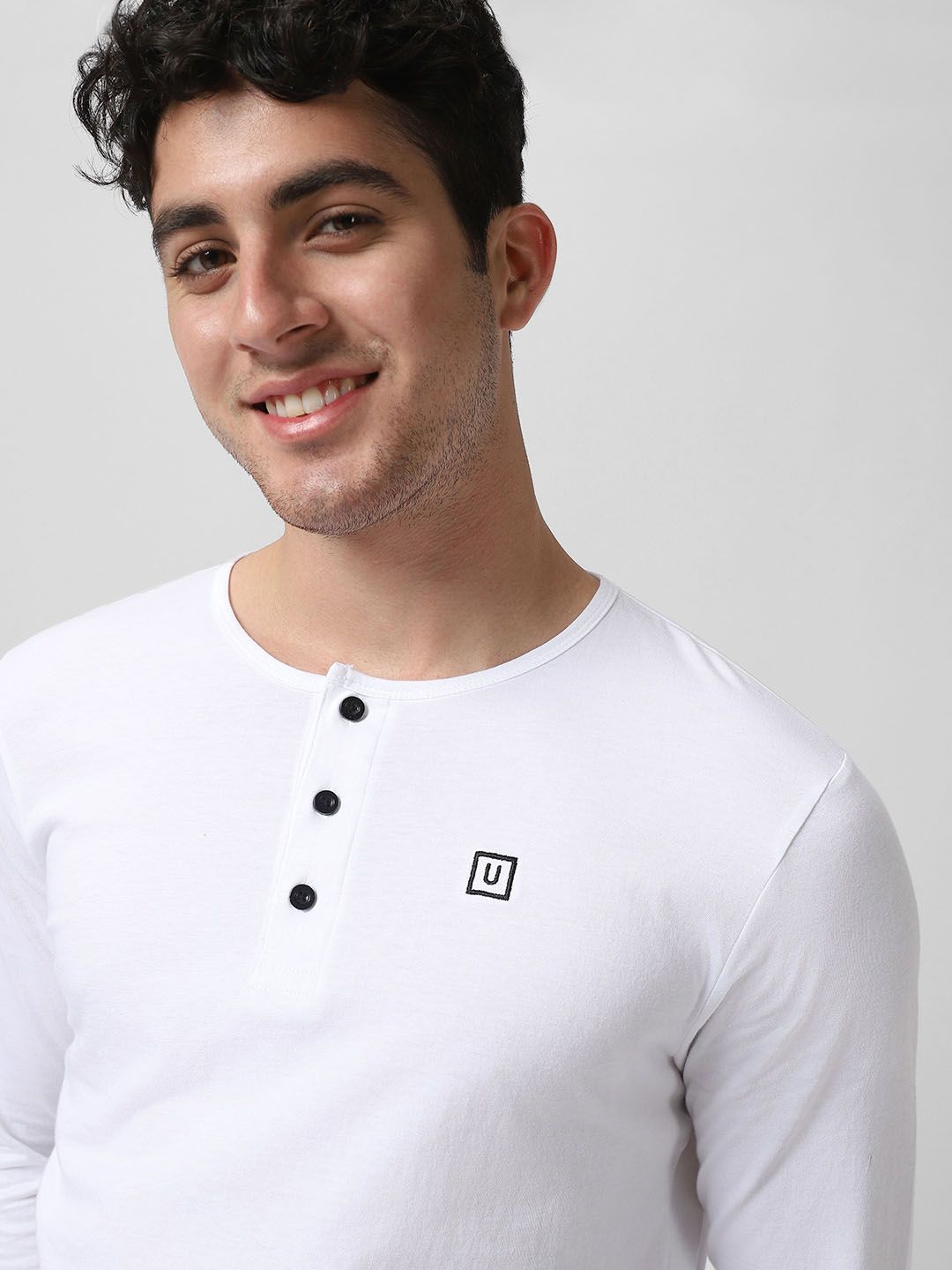 Urbano Fashion Men White Solid Henley Neck Pure Cotton T-shirt