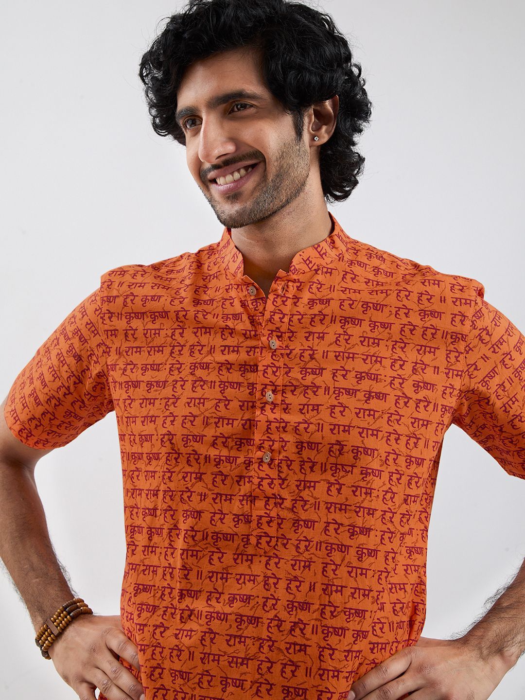 VASTRAMAY Ethnic Hare Krishna Hare Ram Printed Mandarin Collar Cotton Straight Kurta