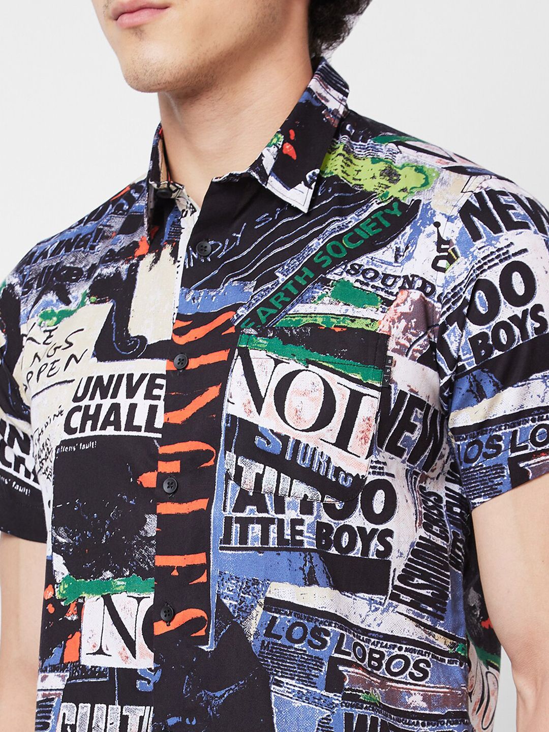 SPYKAR Spread Collar Short Sleeves Graphic Printed Cotton Casual Shirt
