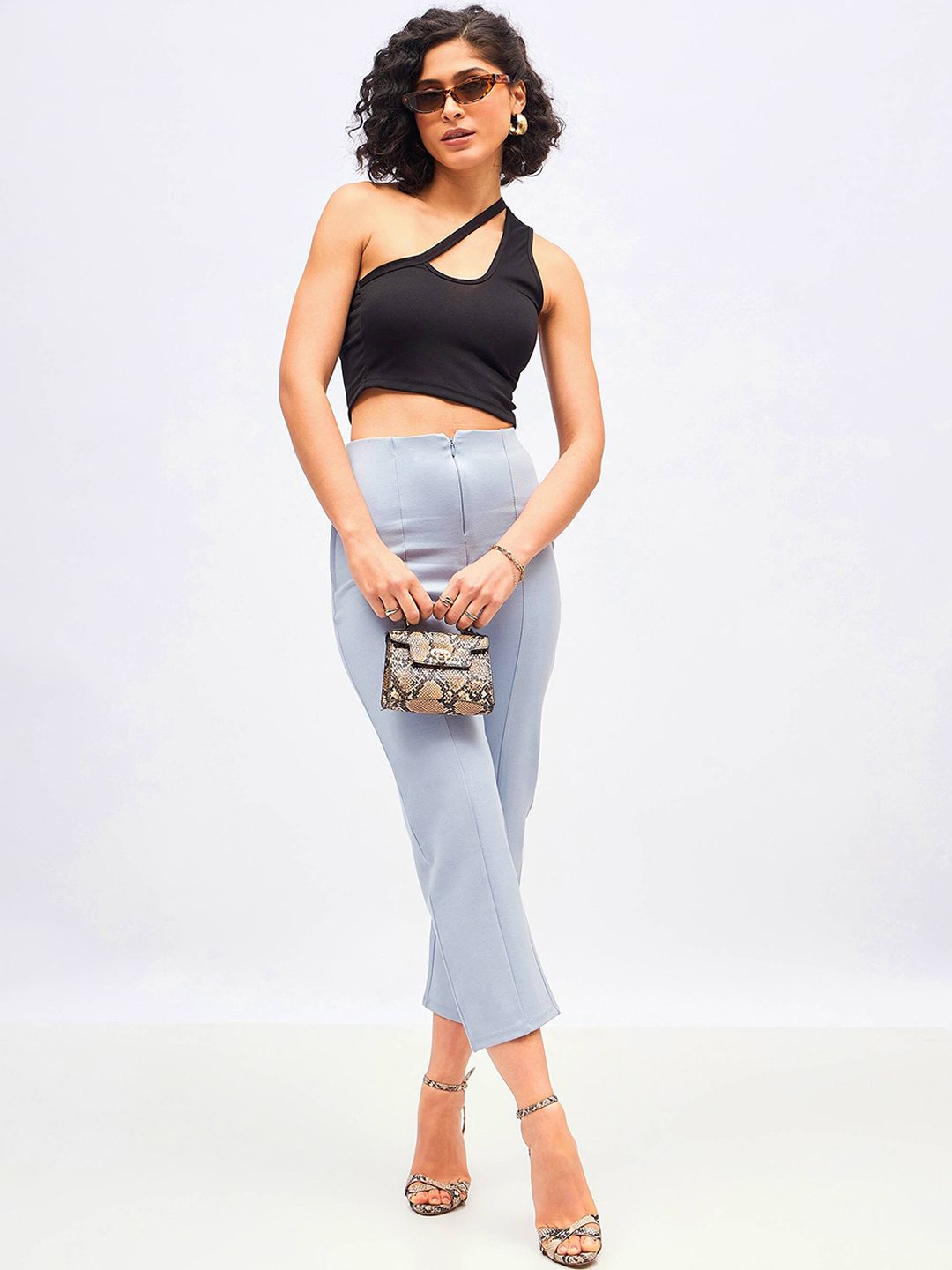 SASSAFRAS Women Blue Straight Fit High-Rise Trousers