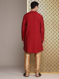 House of Pataudi Floral Yoke Design Mandarin Collar Thread Work Jashn Kurta