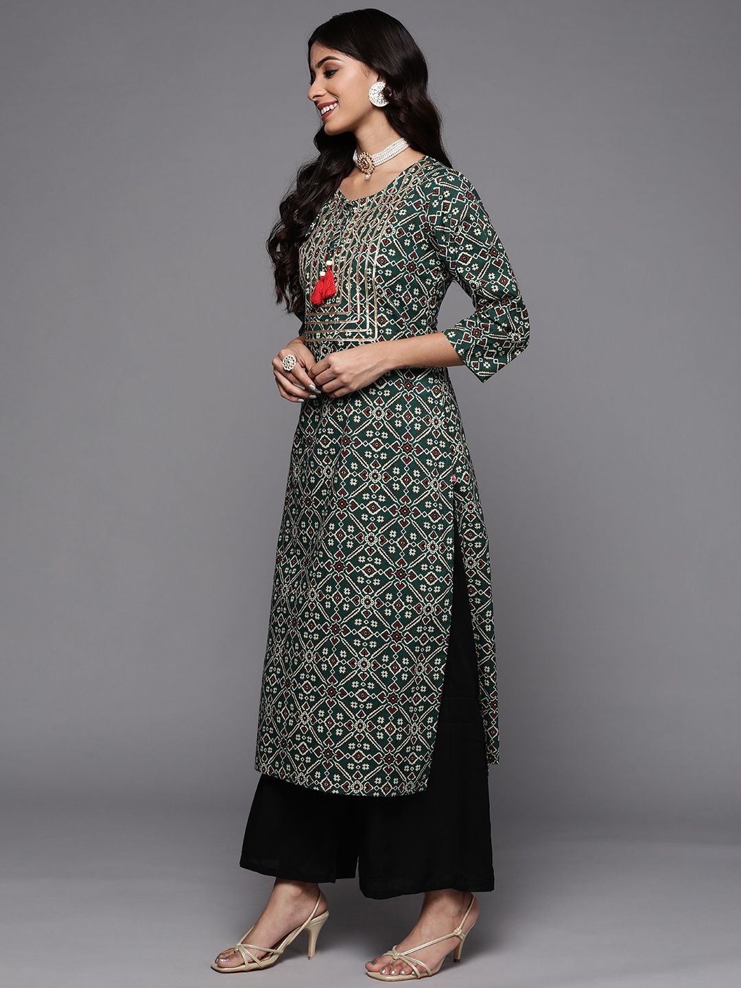 Motif Etnik Green & Golden Cotton Wanita Varanga dicetak lurus kurta