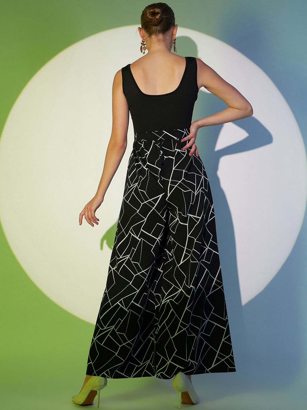 Jumpsuit Asas Leher Scoop Bercetak Berrylush Abstrak