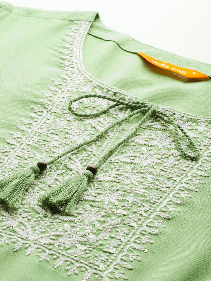 Indo Era Floral Embroidered Thread Work Kurta