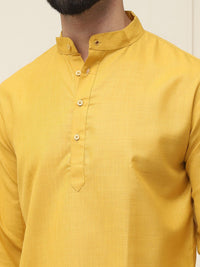 SOJANYA Men Mustard Yellow Solid Kurta
