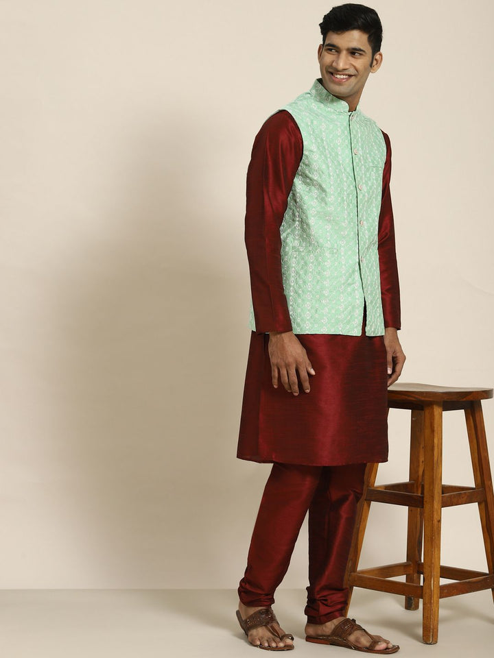 SOJANYA Kurta Rekaan Tenunan Lelaki dengan Churidar dengan Jaket Nehru