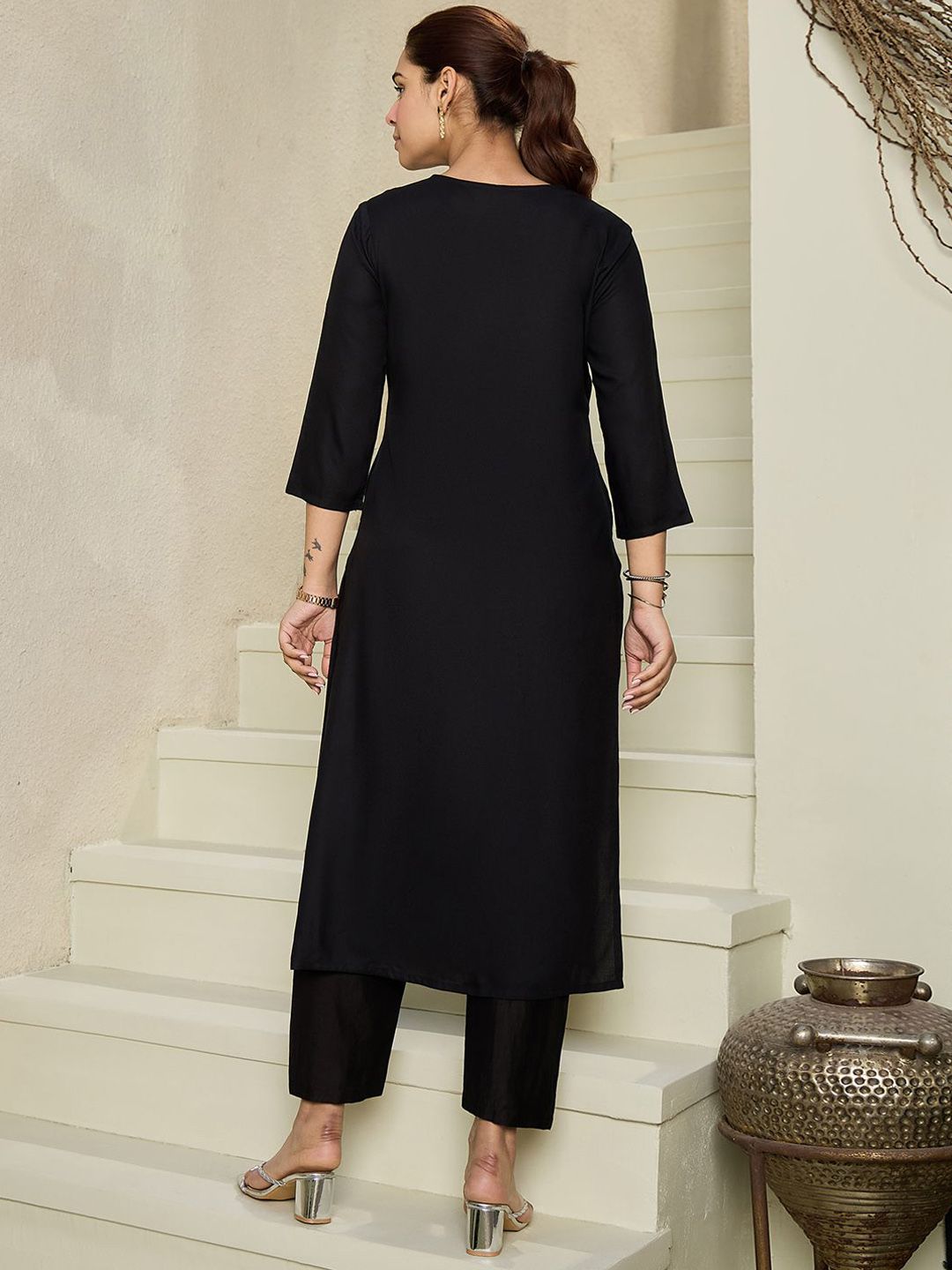 Indo Era Geometric Embroidered V Neck Pure Cotton Kurta