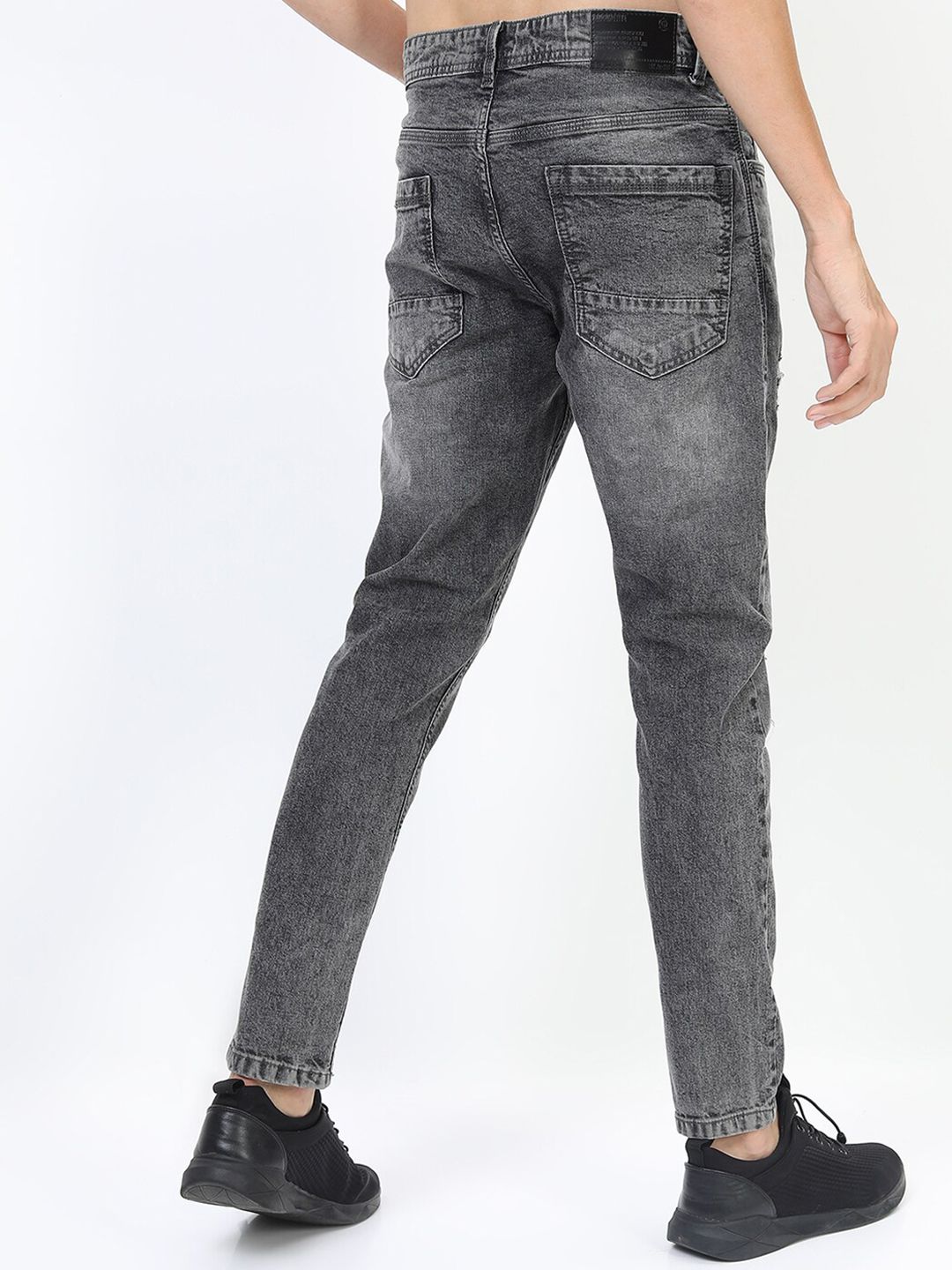 LOCOMOTIVE Men Grey Tapered Fit Mildly Distressed Stretchable Jeans