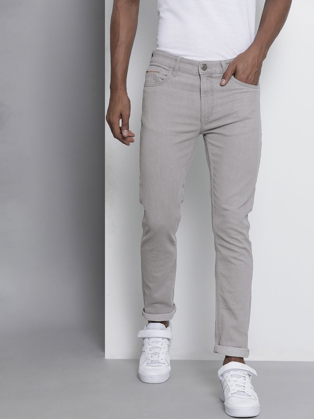 The Indian Garage Co Men Grey Slim Fit Mid-Rise Clean Look Stretchable Jeans