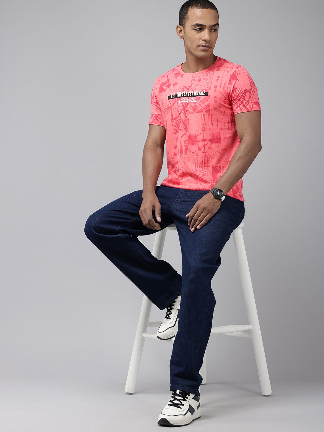 SPYKAR Pure Cotton Abstract Printed Slim Fit T-shirt
