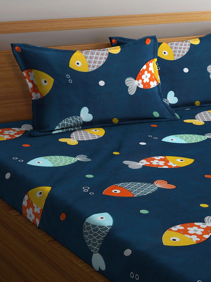 KLOTTHE Cartoon Characters 300 TC Fitted King Bedsheet with 2 Pillow Covers