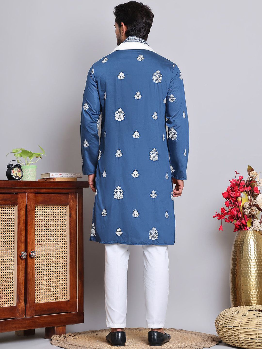 Jompers Floral Embroidered Sequinned Silk Cotton Straight Kurta with Pyjamas & Dupatta